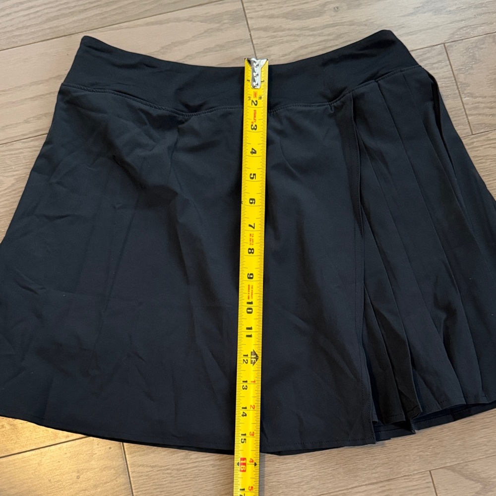 XS, S & M - LOLE Black Pleated Skort - Picture 10 of 15